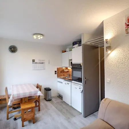 4 Pers Sud, Les Menuires, Wifi - Fr-1-178-176 Lägenhet *